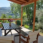Сasa de vacaciones Sunshine - Peaceful Garden Escape & Parking Selianítika